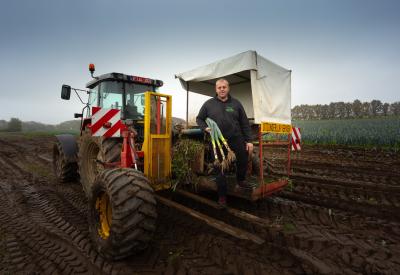 boer op tractor